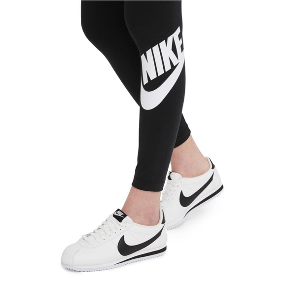 🆕 NIKE SPORTSWEAR ESSENTIAL HIGH-RISE LEGGINGS - Picture 1 of 8